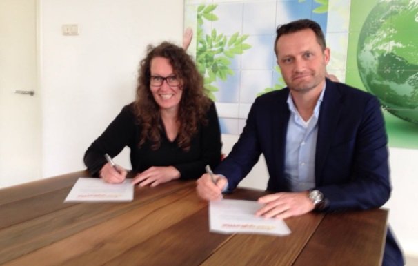 Vernieuwde overeenkomst duurzame samenwerking Van Beek en Coöperatie LEO