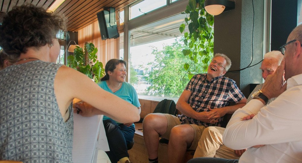 Meer tempo en regie nodig om de energietransitie in de wijken te versnellen - Online Magazine - Coöperatie LEO